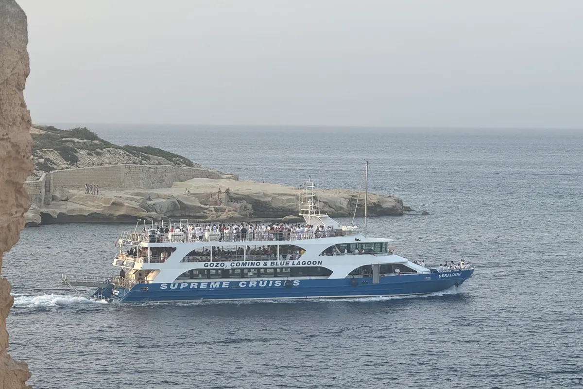 Comino Blue Lagoon Day Trip: Pass, Boats & Prices 2026